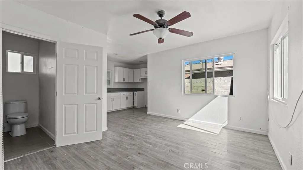 809 N Tamarind Avenue, Compton, California 90220 home-pic-7