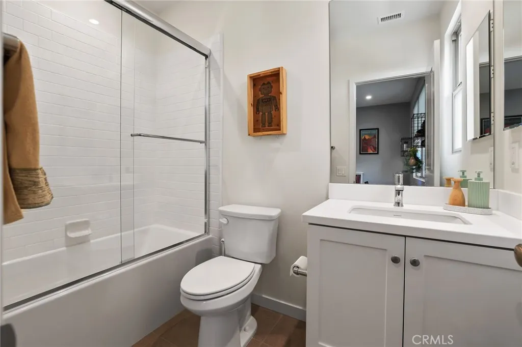 152 Newburry, Irvine, California 92618 home-pic-36