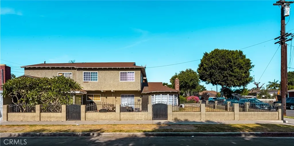 296 E Marker Street, Long Beach, California 90805, 6 Bedrooms Bedrooms, ,4 BathroomsBathrooms,Residential,For Sale,Marker,WS25187643