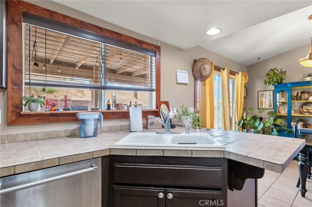 57103 Juarez Dr Drive, Yucca Valley, California 92284 home-pic-23