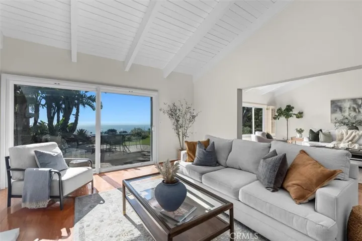 30435 Camino Porvenir, Rancho Palos Verdes, California 90275