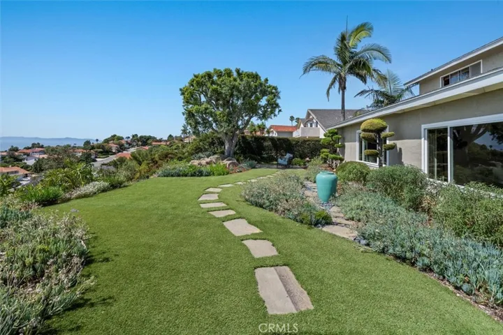 30435 Camino Porvenir, Rancho Palos Verdes, California 90275