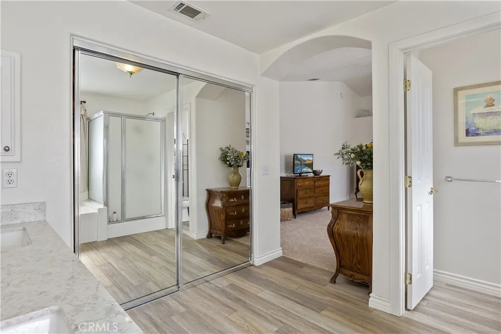 13660 Spring Valley Pkwy, Victorville, California 92395 home-pic-24