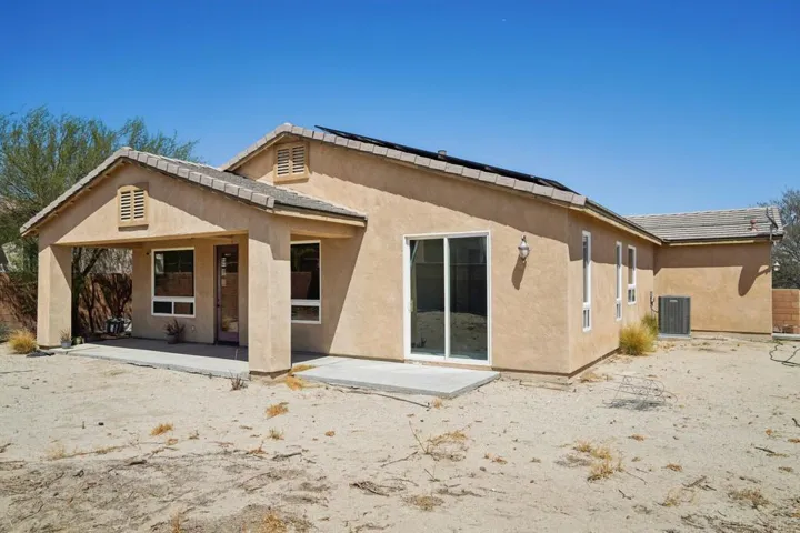 34-web-or-mls-W Agua Dulce Dr-S1908-034