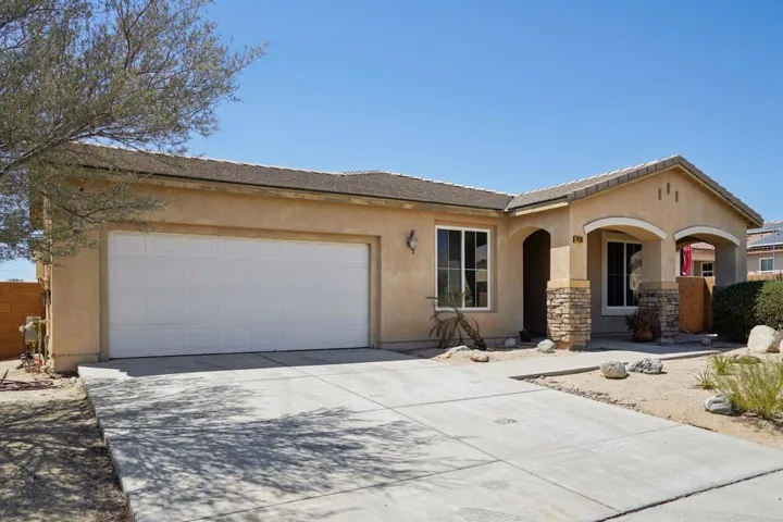 2-web-or-mls-W Agua Dulce Dr-S1908-002