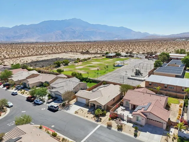 48-web-or-mls-W Agua Dulce Dr-S1908-048