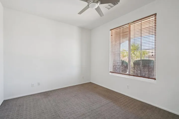 20-web-or-mls-W Agua Dulce Dr-S1908-020