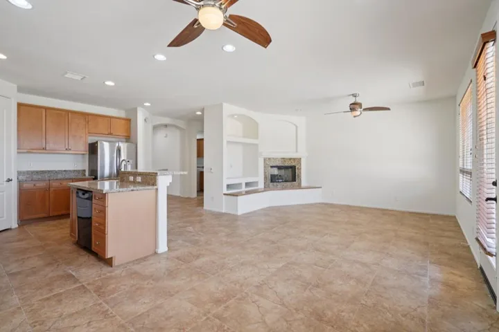 10-web-or-mls-W Agua Dulce Dr-S1908-010