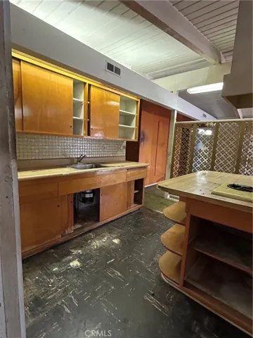 7147 E Lanai Street, Long Beach, California 90808