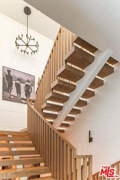 4533 Gentry Avenue, Studio City, California 91607 home-pic-15