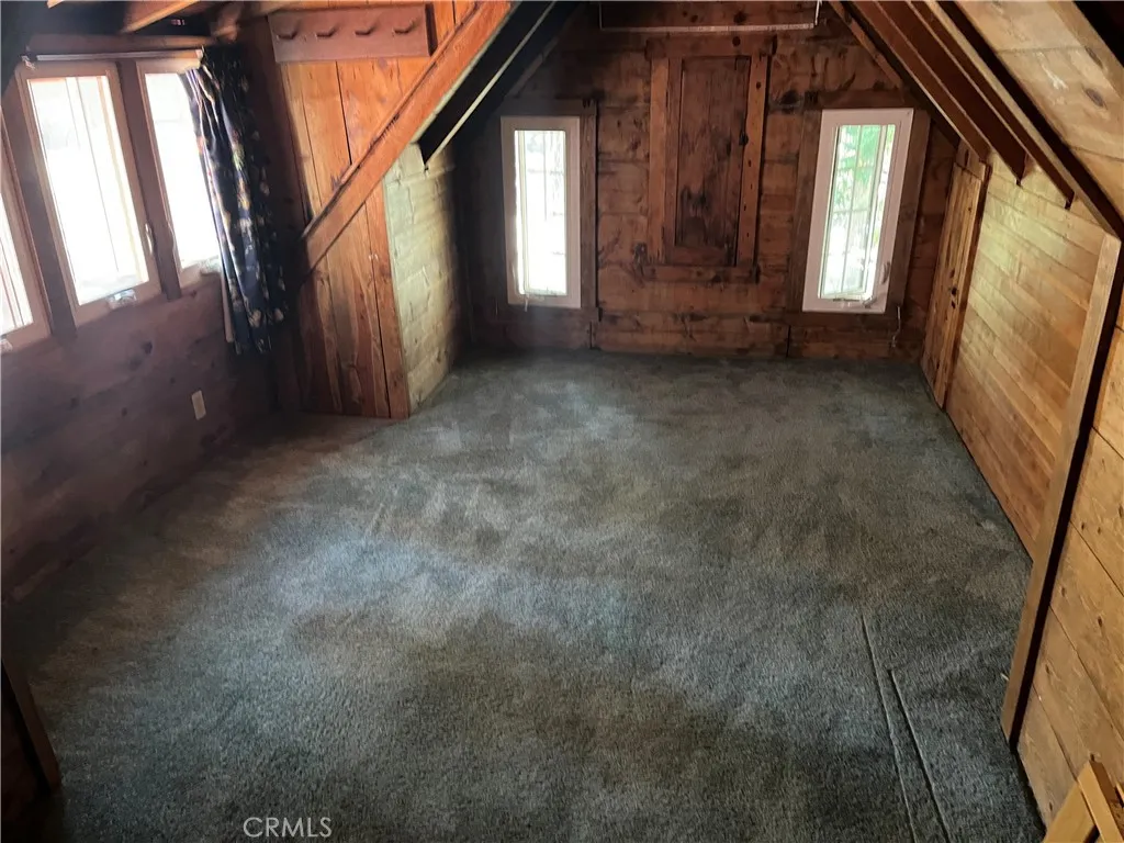 5865 Elm Street, Wrightwood, California 92397 home-pic-11