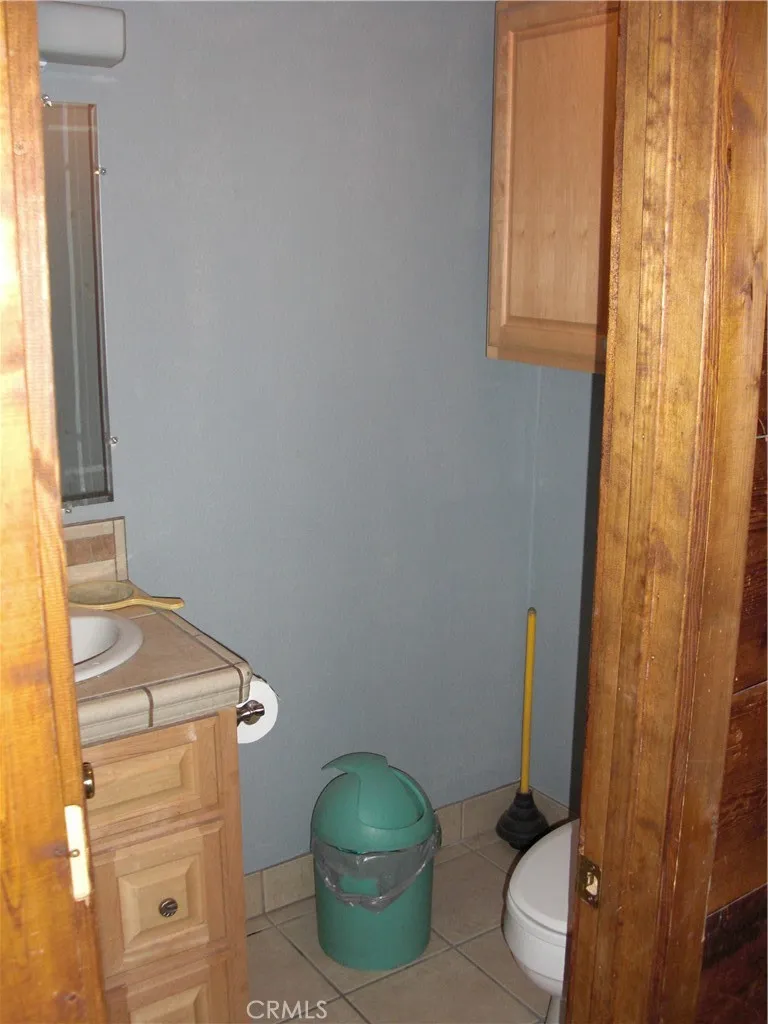 5865 Elm Street, Wrightwood, California 92397 home-pic-17