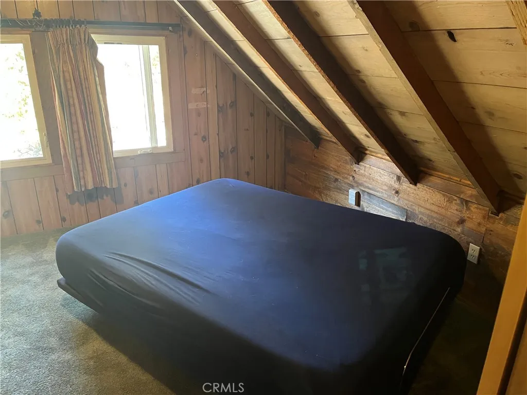 5865 Elm Street, Wrightwood, California 92397 home-pic-12