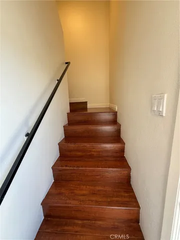 209 N Lucia Avenue, Redondo Beach, California 90277