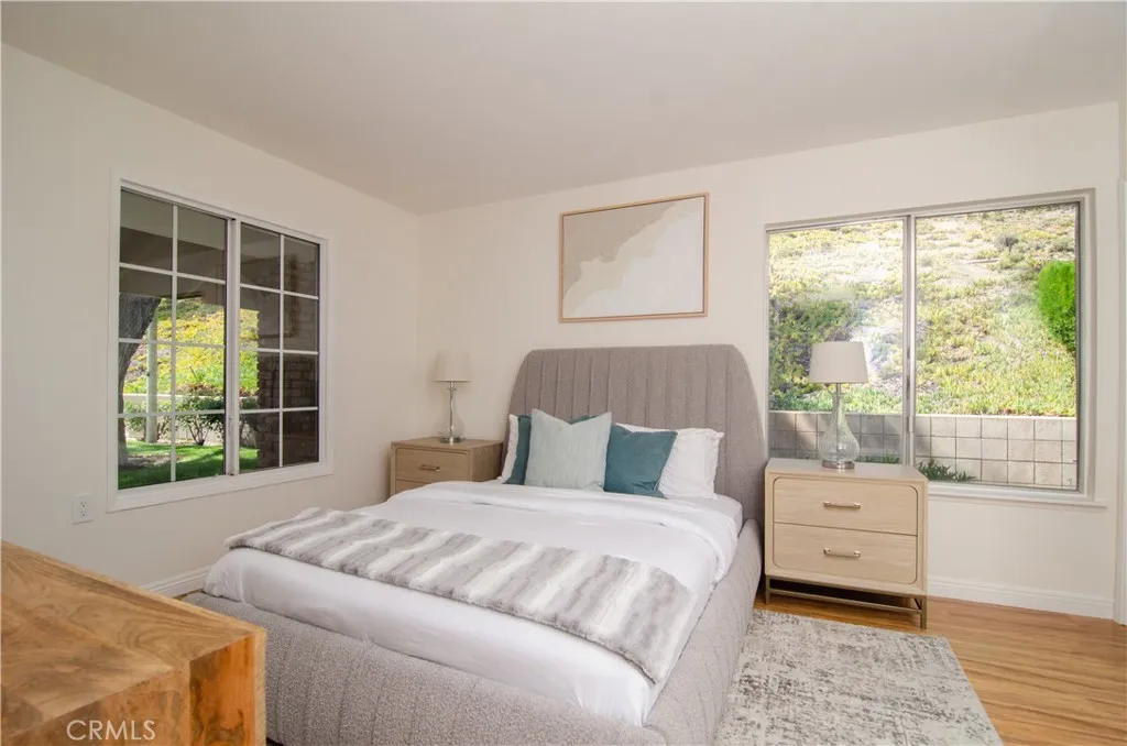 26701 Oak Branch Circle, Newhall, California 91321 home-pic-25