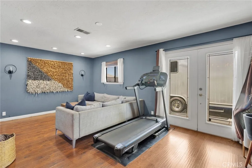 18803 Chapae Lane, Apple Valley, California 92307 home-pic-10