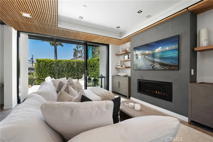 426 Marguerite, Corona Del Mar, California 92625