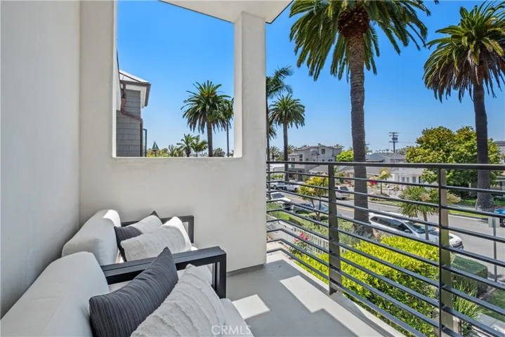 426 Marguerite, Corona Del Mar, California 92625