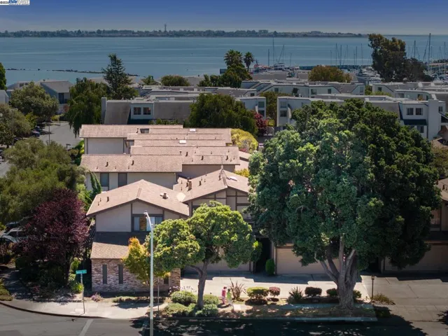 1230 Ballena Blvd, Alameda, California 94501