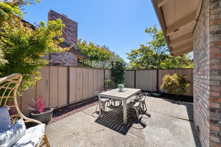 1230 Ballena Blvd, Alameda, California 94501