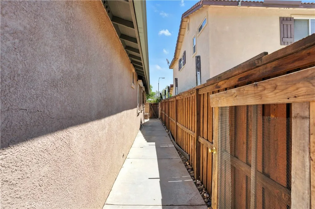 29193 Sunswept Drive, Lake Elsinore, California 92530 home-pic-38