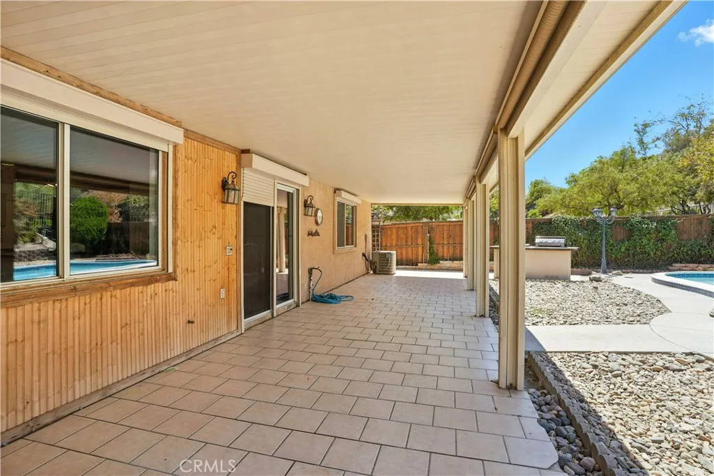 29193 Sunswept Drive, Lake Elsinore, California 92530 home-pic-31