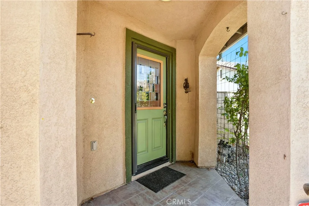 29193 Sunswept Drive, Lake Elsinore, California 92530 home-pic-6