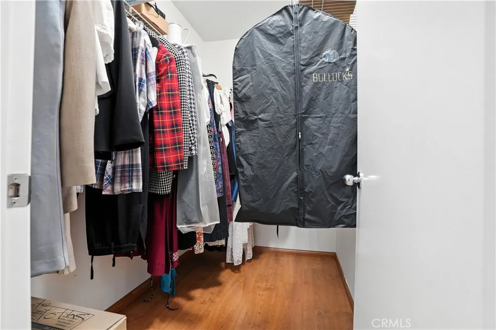 29193 Sunswept Drive, Lake Elsinore, California 92530 home-pic-11