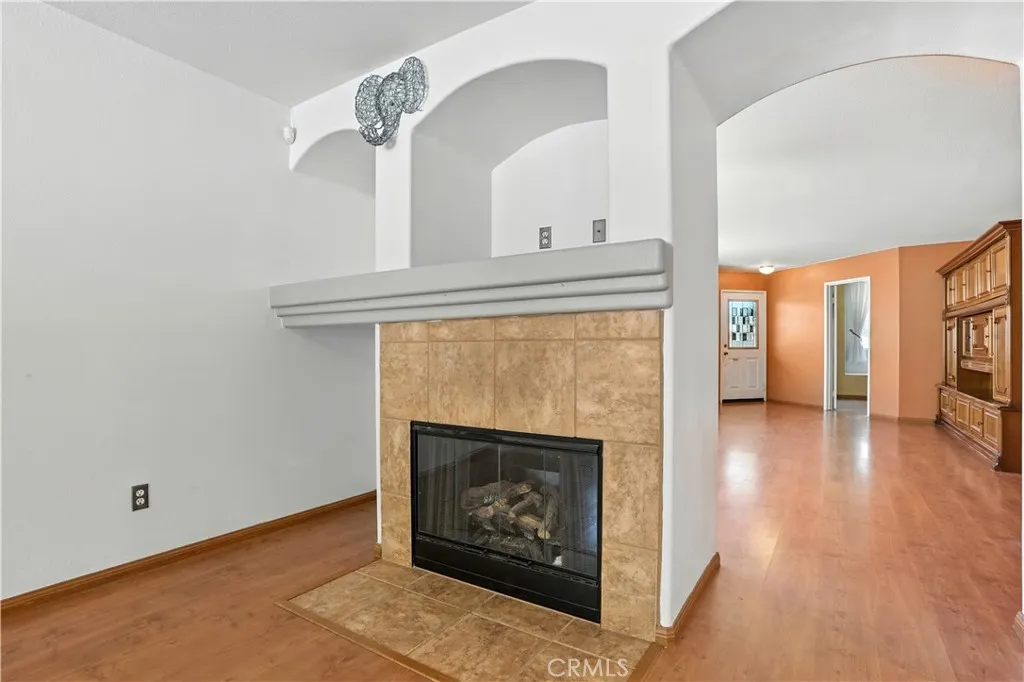 29193 Sunswept Drive, Lake Elsinore, California 92530 home-pic-25