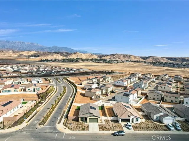 1474 Hummingbird Way, Banning, California 92220