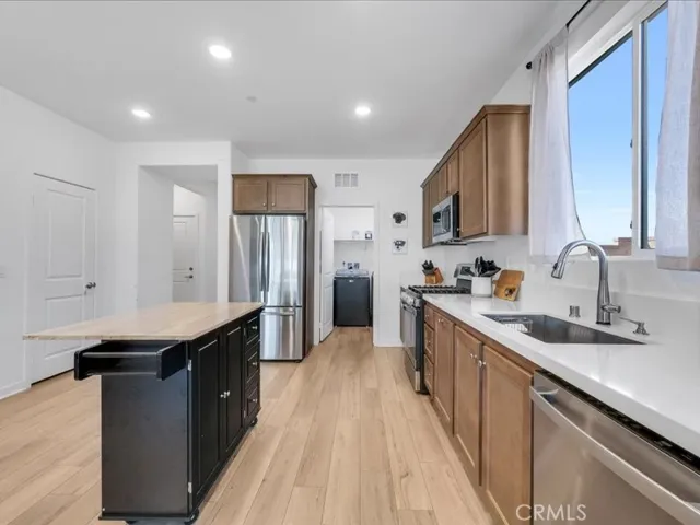 1474 Hummingbird Way, Banning, California 92220