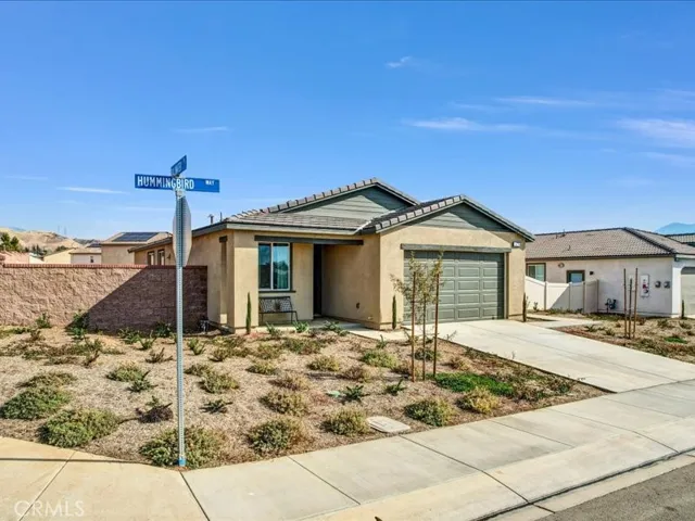 1474 Hummingbird Way, Banning, California 92220