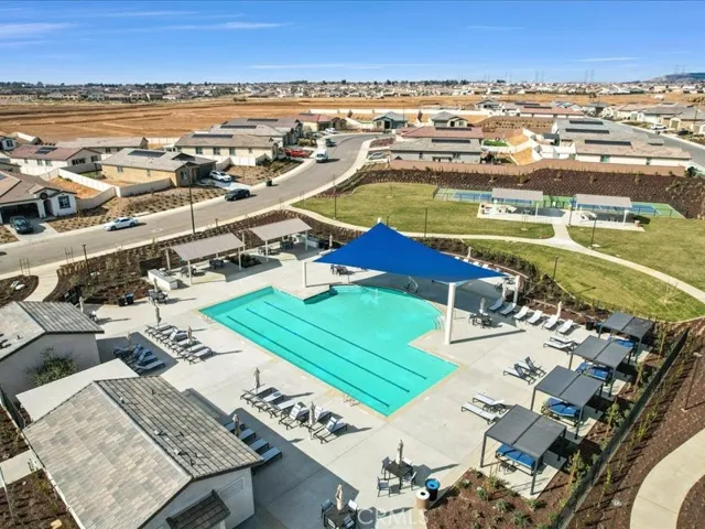 1474 Hummingbird Way, Banning, California 92220