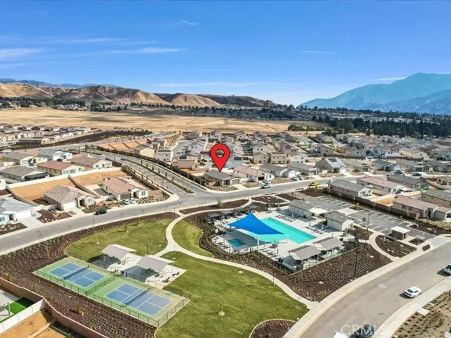 1474 Hummingbird Way, Banning, California 92220