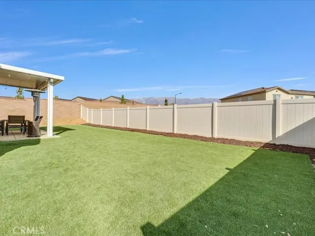 1474 Hummingbird Way, Banning, California 92220