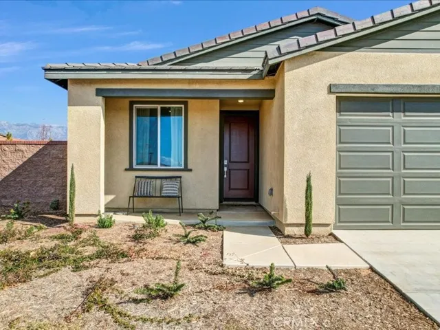 1474 Hummingbird Way, Banning, California 92220