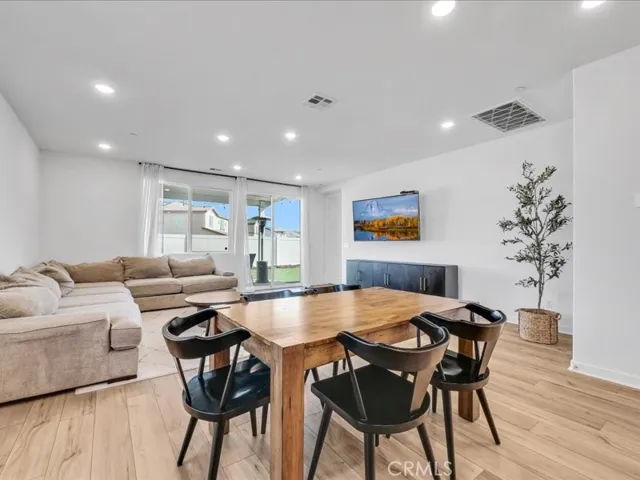 1474 Hummingbird Way, Banning, California 92220