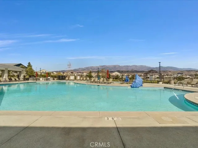 1474 Hummingbird Way, Banning, California 92220