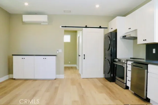 729 Center Street #c, Costa Mesa, California 92627, 2 Bedrooms Bedrooms, ,2 BathroomsBathrooms,Residential Lease,For Rent,Center,PW25190404