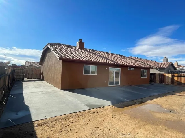 16392 Appletree Lane, Victorville, California 92395