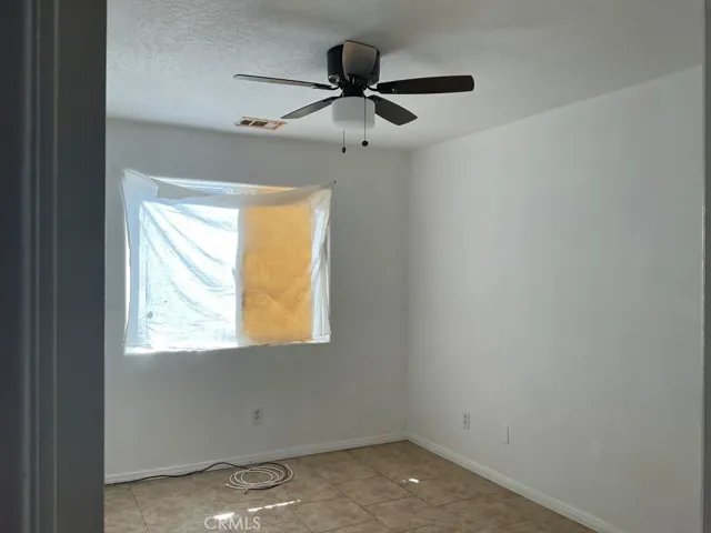 16392 Appletree Lane, Victorville, California 92395
