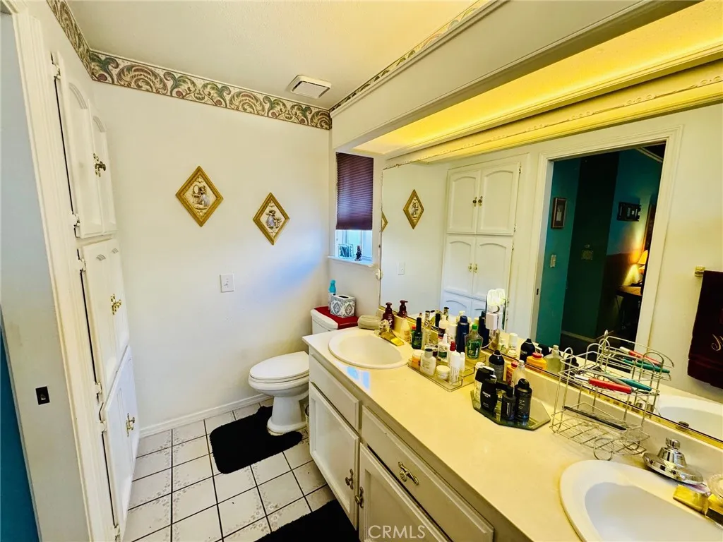 4189 W Providence Avenue, Fresno, California 93722 home-pic-21