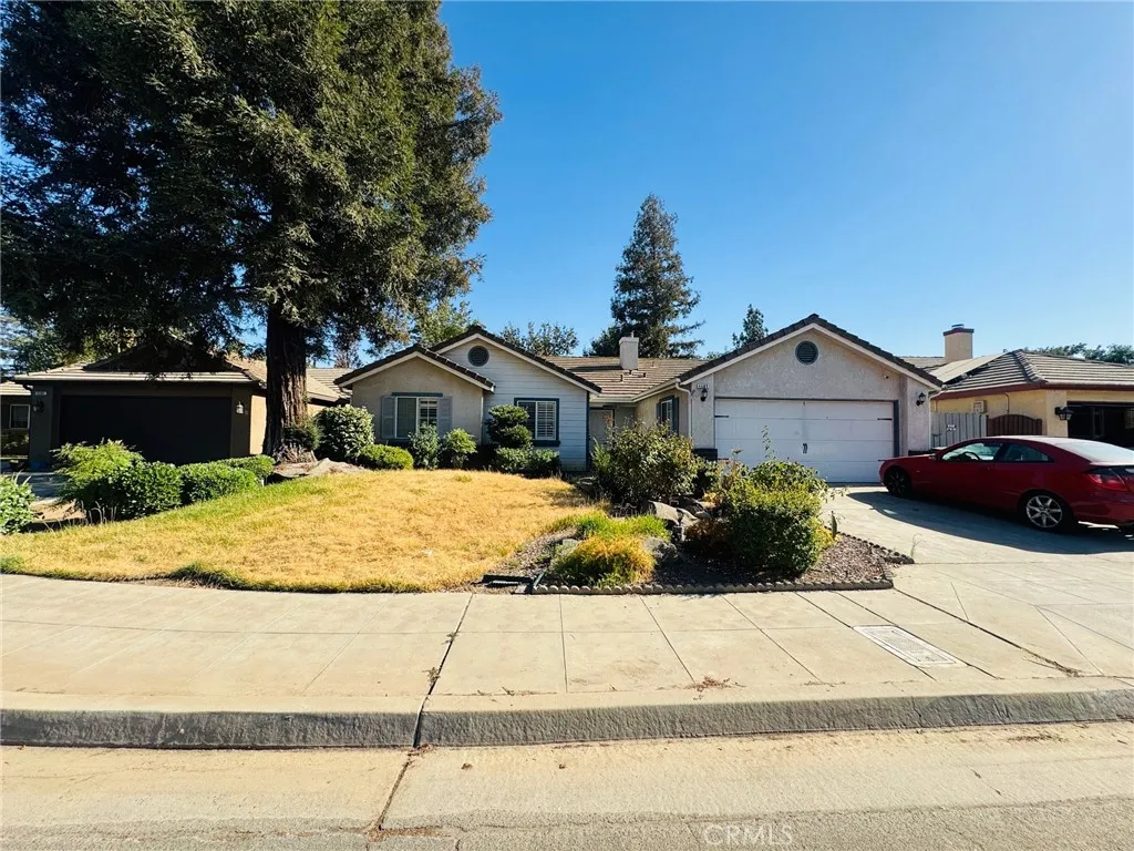 4189 W Providence Avenue, Fresno, California 93722 home-pic-0