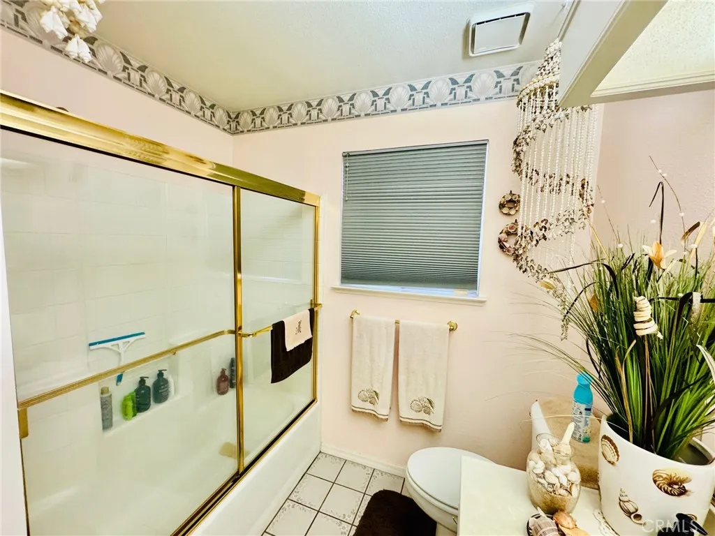4189 W Providence Avenue, Fresno, California 93722 home-pic-18