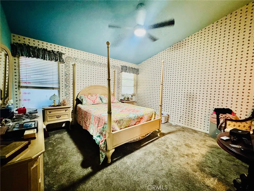 4189 W Providence Avenue, Fresno, California 93722 home-pic-19