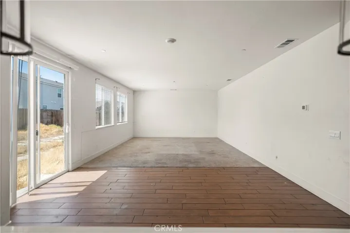 5903 Cardano Avenue, Bakersfield, California 93313