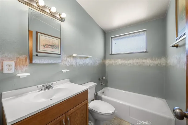 38434 Pond Avenue, Palmdale, California 93550