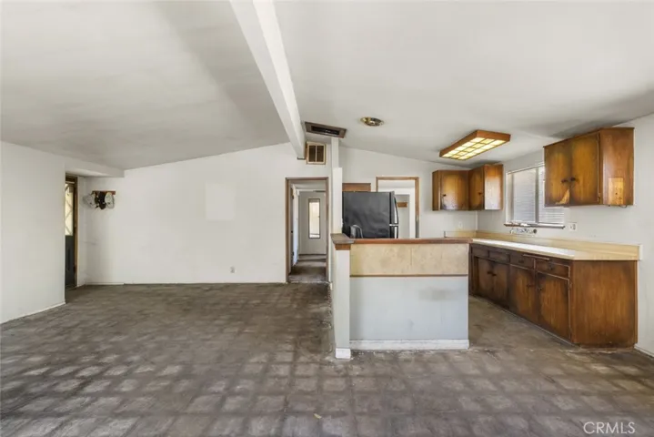 38434 Pond Avenue, Palmdale, California 93550