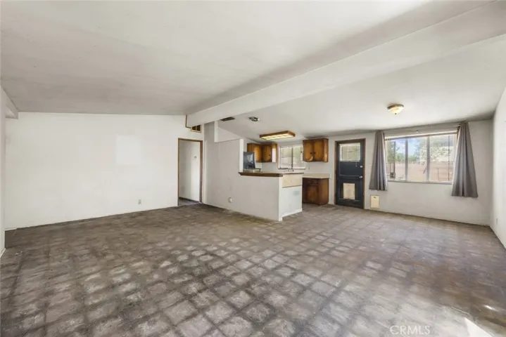 38434 Pond Avenue, Palmdale, California 93550