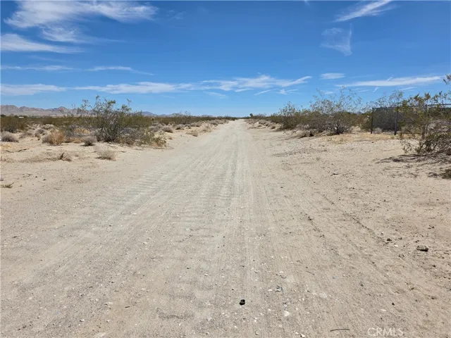 509 Harvest Moon Street, Lucerne Valley, California 92356